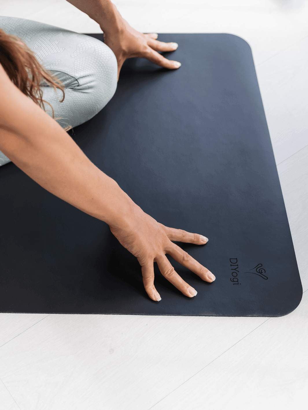 Yoga Works THE BLACK MAT 7mm 黒 Yoga Works THE BLACK MAT 7mm 黒 Yoga Works THE BLACK MAT 7mm 黒